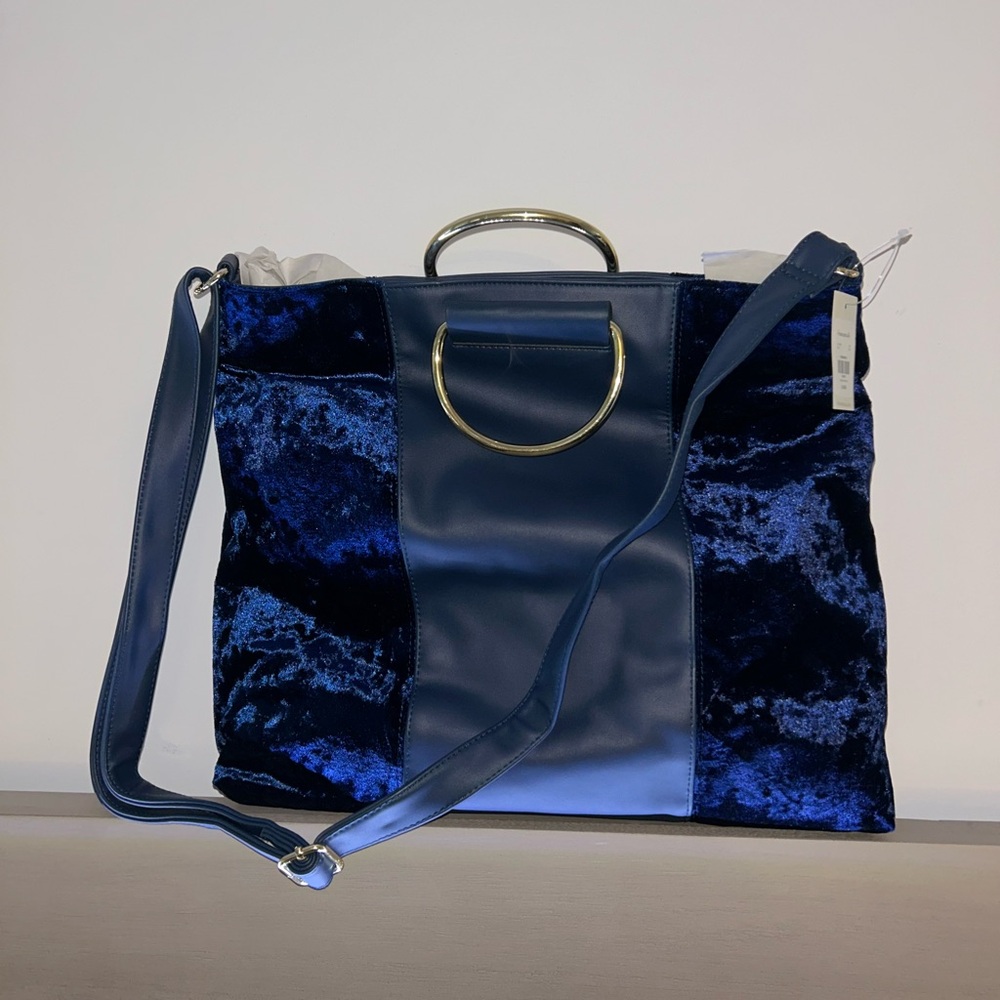 Francesca’s Accessories Crushed Velvet Bag